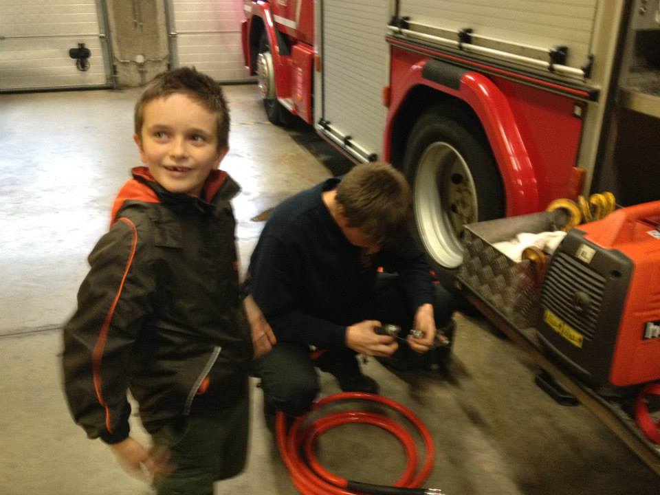 Sint-Martinus den XIIde - Bezoek Brandweer Welpen Kiewit